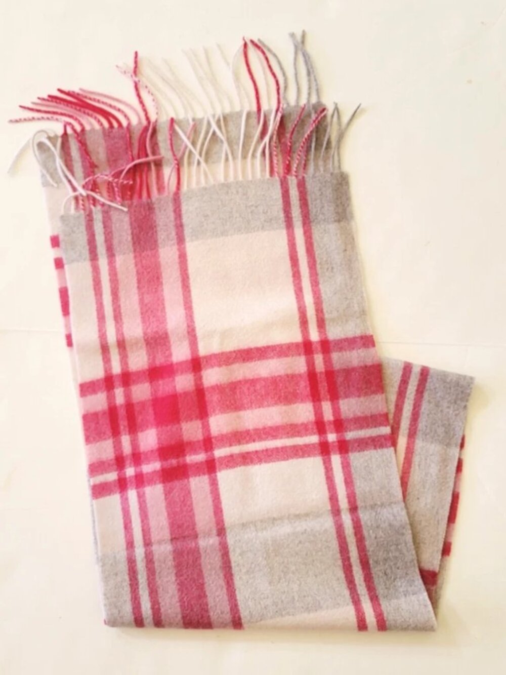 NWOT Louisa Perini Cashmere Plaid Fringed Scarf